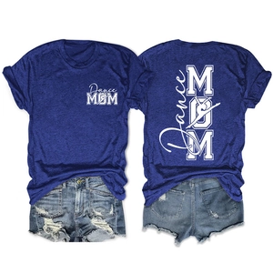 Détails avant et arrière du t-shirt bleu Dance MOM avec silhouette de danseuse