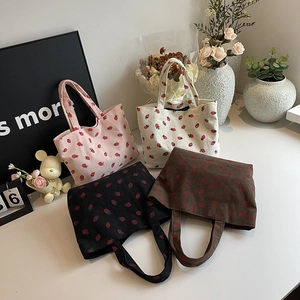 Mignon Sac Fourre-Tout en Velours Côtelé Imprimé Fraise Style Frais Sac à Main Grande Capacité Sac à Épaule pour Femme École Quotidien