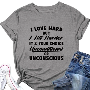 T-shirt gris à col rond avec lettrage I LOVE HARD et un nœud frontal très tendance