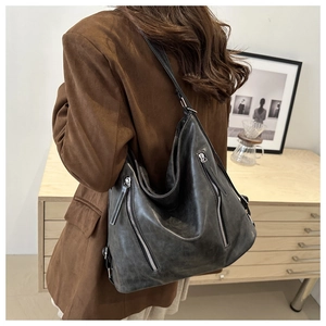 Borsa hobo vintage in pelle PU grigio antracite con doppie cerniere metalliche verticali