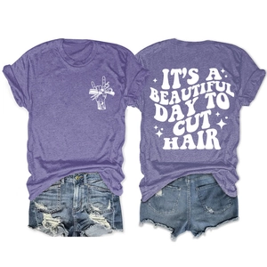 T-shirt violet de coiffeur avec le motif imprimé It's a Beautiful Day to Cut Hair