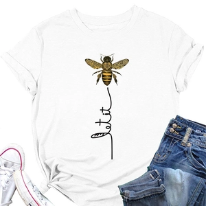 Detail of Let it be bee print white t-shirt with stylish knot hem and soft fabric