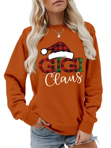 Λεπτομέρεια εκτύπωσης Gigi Claus σε σκουριά κόκκινο φούτερ με χριστουγεννιάτικο καπέλο