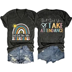 T-Shirt Con Scollo A V E Stampa Grafica Arcobaleno Da Donna E Pantaloncini Di Jeans In Misto Cotone Casual