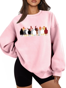 Λεπτομέρεια ροζ oversized φούτερ με χαριτωμένα τυπώματα κοτόπουλου και ριμπ μανσέτες