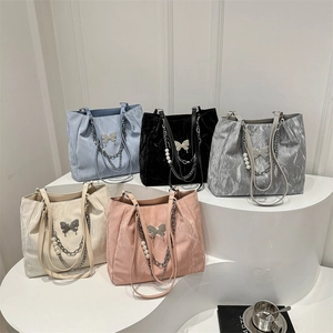 Large capacity pleated tote bag with metal butterfly clasp and pearl chain straps