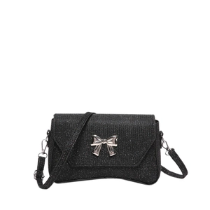 Schwarze Pailletten Umhängetasche mit silberner Metallschleife und eleganter Kette
