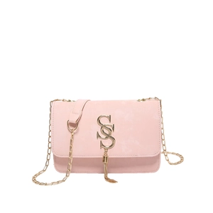 Chic pink shoulder bag with gold metal S logo and tassel, stylish chain strap handbag