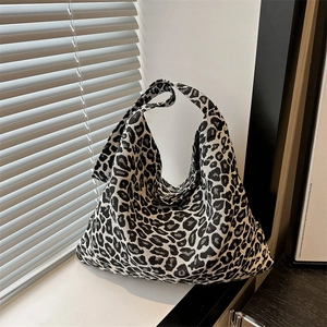 Women Fashion Leopard Print Canvas Tote Bag Large Capacity Casual Shoulder Bag Korean Style Fabric Hobo Bag For Daily Use