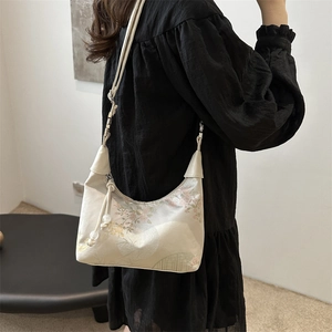 Elegante Satin-Beuteltasche im chinesischen Stil mit Kranich-Stickerei für Damen