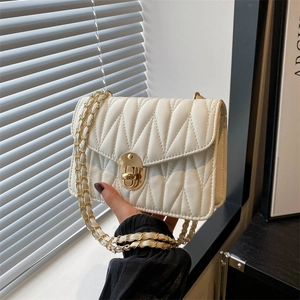 Luxury PU Leather Quilted Crossbody Bag For Women Fashion Chain Small Square Shoulder Bag With Metal Lock Elegant Urban Style