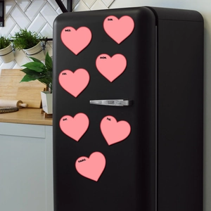 Set of 7 pink heart-shaped weekly magnetic stickers for modern kitchen refrigerators
