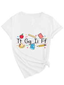 T-shirt bianca con scollo a V, grafica Back to School e nodo alla moda sull'orlo