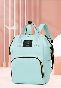 Détail du sac à langer léger vert menthe fabriqué en nylon résistant à l'eau
