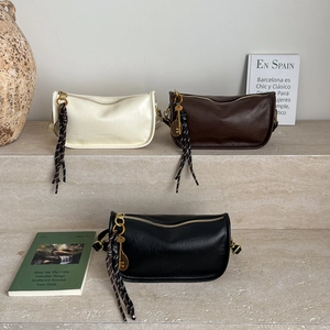 Vintage Women PU Leather Shoulder Bag Casual Crossbody Small Square Pillow Bag With Tennis Racket Pendant Tassel Daily Commute Bag