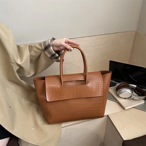 Women Large Capacity Tote Bag Crocodile Embossed PU Leather Handbag Elegant Vintage Commute Office Flip Top Design