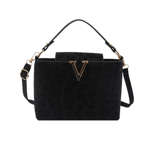 Fashionable black leopard texture handbag with golden V logo and adjustable shoulder strap