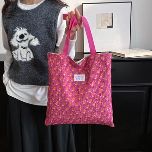 Women Quilted Tote Bag Floral Print Large Capacity Polyester Shoulder Bag Seersucker Bubble Fabric Casual Retro Handbag