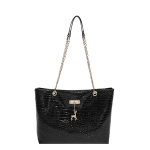 Fashionable black crocodile pattern tote bag with gold deer pendant and chain strap