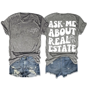 Ensemble t-shirt gris immobilier avec imprimé vintage et short en jean vieilli