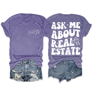 Ensemble t-shirt violet Ask Me About Real Estate et mini short en jean usé