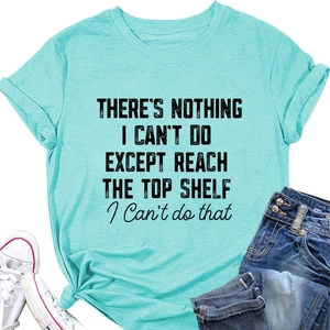 Detail view of mint green t-shirt with funny quote print and stylish front hem knot