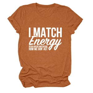 Détail du t-shirt col rond rouille chiné avec lettrage blanc I MATCH ENERGY imprimé