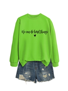 Sweat-shirt vert néon avec texte « We can do hard things » et short en jean