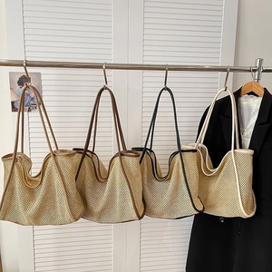 Sacs cabas en maille tissée en quatre couleurs avec bandoulières en cuir et grande capacité