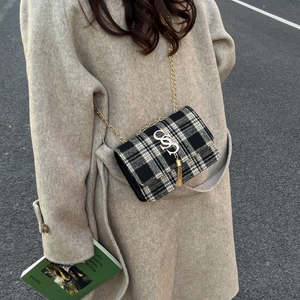 Women's plaid tweed crossbody bag with gold chain strap and stylish tassel pendant