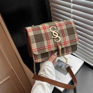 Retro plaid crossbody bag with gold metal logo and tassel charm for women's fashion