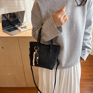 Sac À Main Femmes Similicuir Mat Seau Avec Pendentif Perles En Bois Rétro Minimaliste Sac Bandoulière