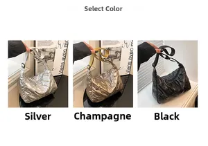 Détails de sacs à bandoulière matelassés en argent, champagne et noir avec nœuds