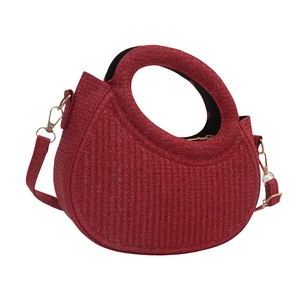 Sac à main tissé rouge foncé avec grande poignée ronde et bandoulière réglable
