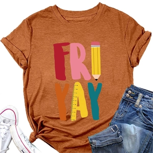 Karamel katoenen T-shirt met creatieve Fri Yay afbeelding met potlood en liniaal
