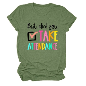 Détail du tissu t-shirt vert olive et de l'imprimé But did you take attendance