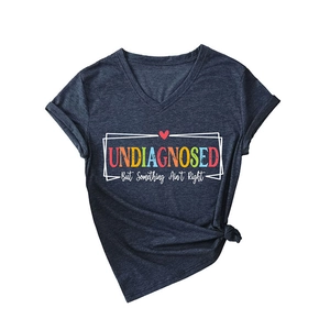 T-shirt bleu marine à col en V avec imprimé graphique et nœud élégant à l'avant