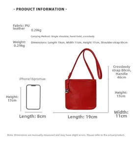 Guide des tailles et mesures pour sac seau rouge en similicuir avec détail de pendentif cœur