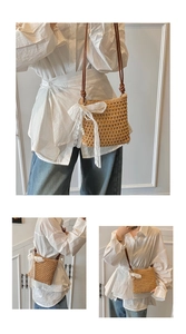 Détail du sac bandoulière en paille avec nœud en dentelle blanche et pendentif perle