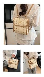 Détails du sac à dos vintage avec imprimé lapin et pendentif ours en plusieurs modes de port