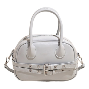 Petit sac carré bleu clair en similicuir avec double poignée et bandoulière amovible