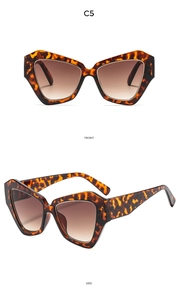 Dettaglio occhiali da sole cat-eye leopardati con lenti marroni sfumate in due viste