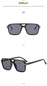 Vues de face et de côté de lunettes de soleil carrées à double pont avec rivet doré