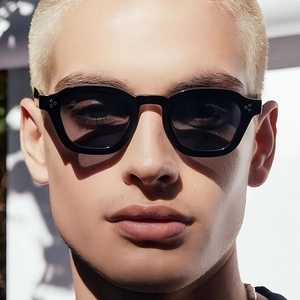 Vintage Square Sunglasses With Rivet Detail PC Frame UV400 Protection Sun Glasses For Women Men Outdoor Trendy Eyewear