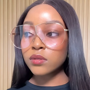 Lunettes de soleil aviateur d'été avec grande monture dorée et verres dégradés roses