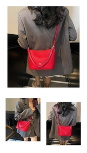 Stilvolle rote Ketten-Eimer-Tasche für Damen, trendige Pendler-Umhängetasche für den Frühling.