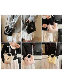 Collage de modelo con bolsos tipo cubo brillantes en negro, rosa, beige y amarillo