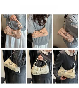 Vues détaillées de sacs croissants élégants avec rivets métalliques et boucles