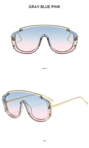 Vues de face et de profil de lunettes de soleil shield dorées avec verres dégradés rose
