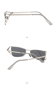 Lunettes de soleil à monture en métal argenté avec verres gris foncé en vues détaillées